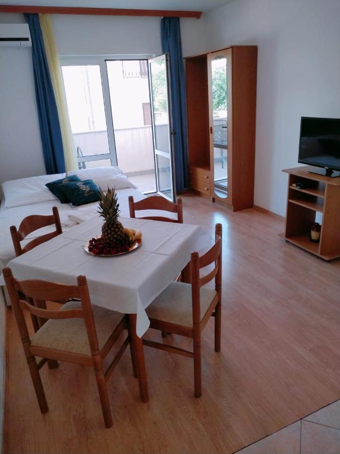 Apartments Dalmacija Podstrana Luaran gambar