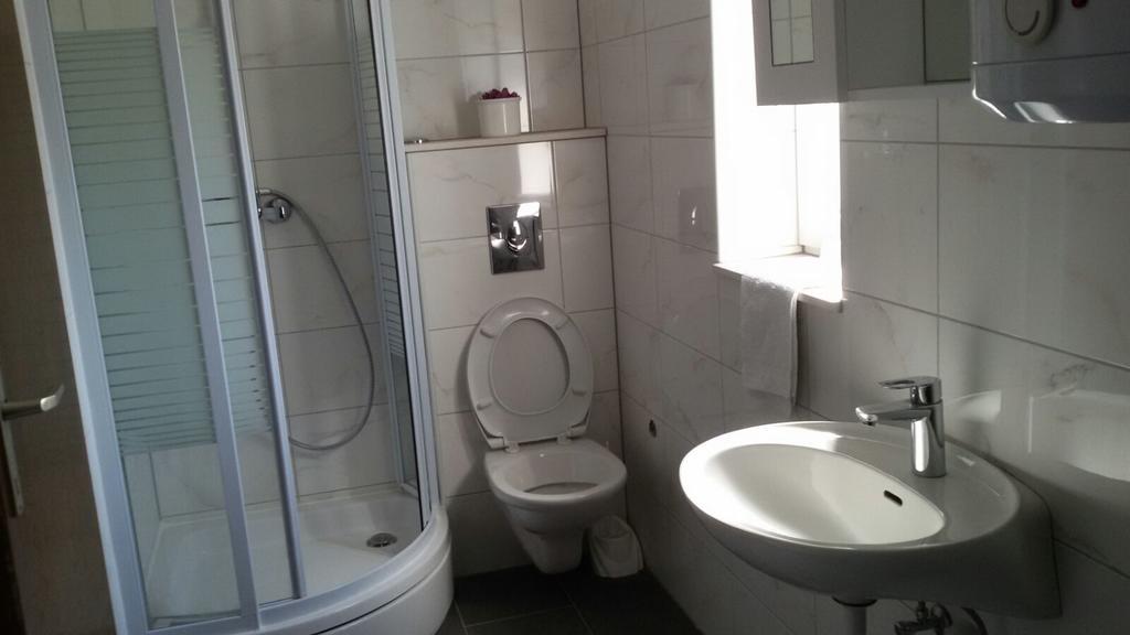 Apartments Dalmacija Podstrana Luaran gambar