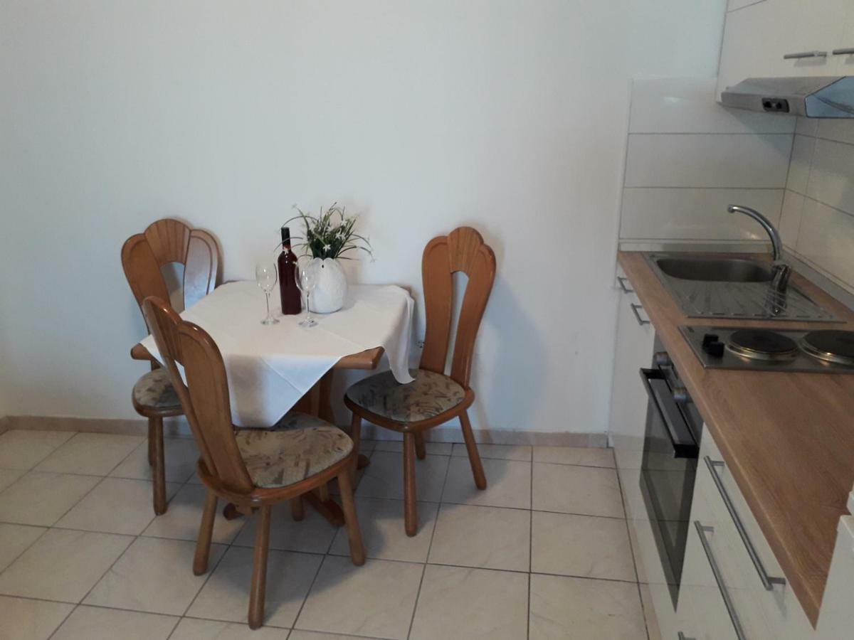 Apartments Dalmacija Podstrana Luaran gambar