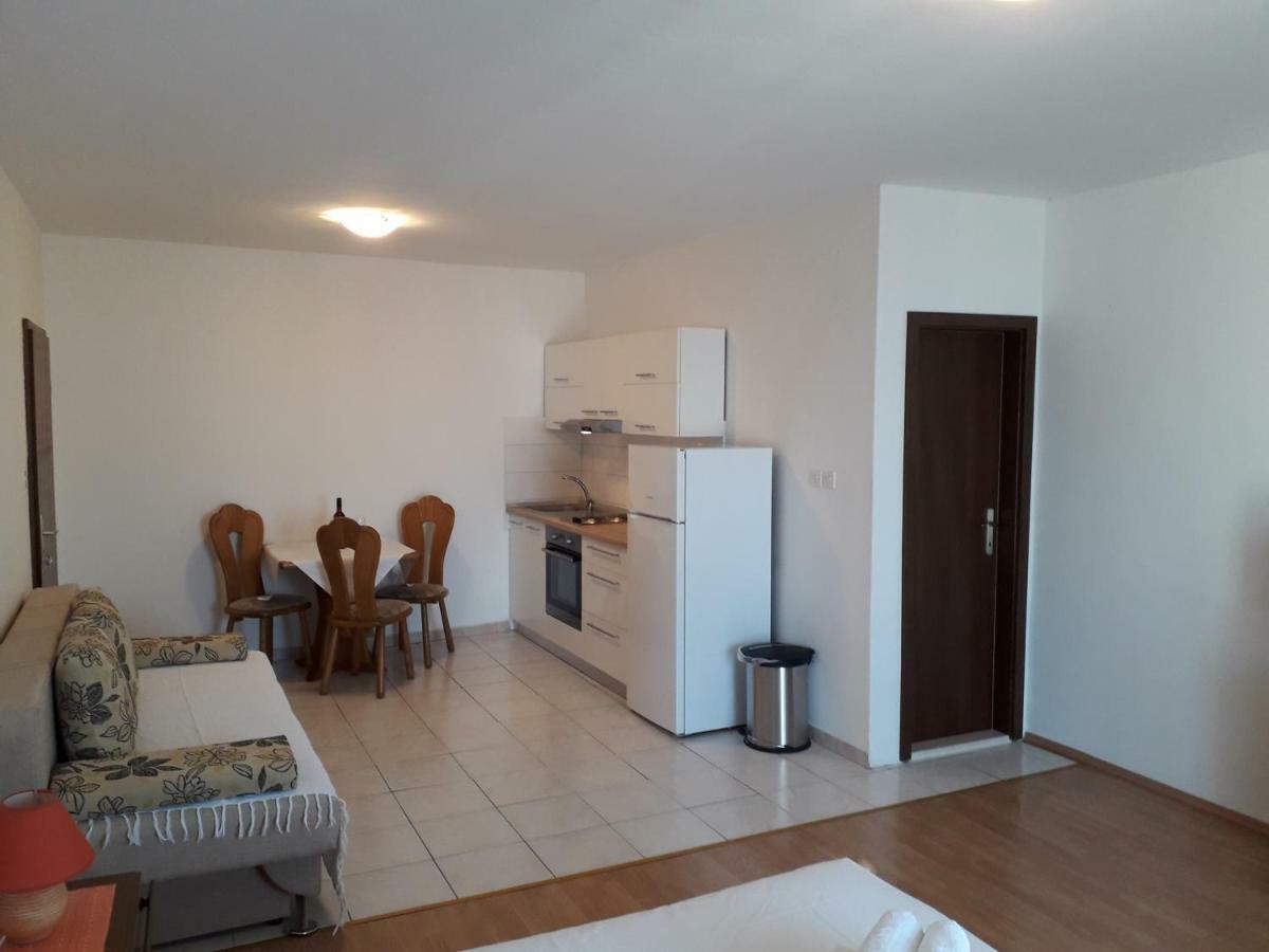 Apartments Dalmacija Podstrana Luaran gambar